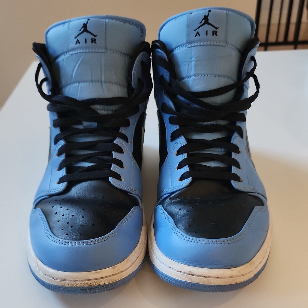 Nike Air Jordan High-Top Sneakers in Blue and Black